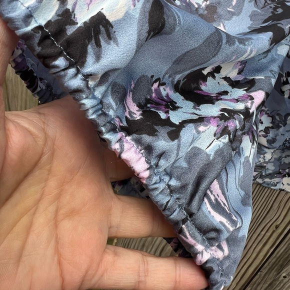 INC International Concepts Blue Gray White Floral Long Sleeve Top Women’s PXL - Picture 3 of 11